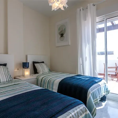 2269-superb Penthouse 2bedrooms, 2terraces Seaview Estepona